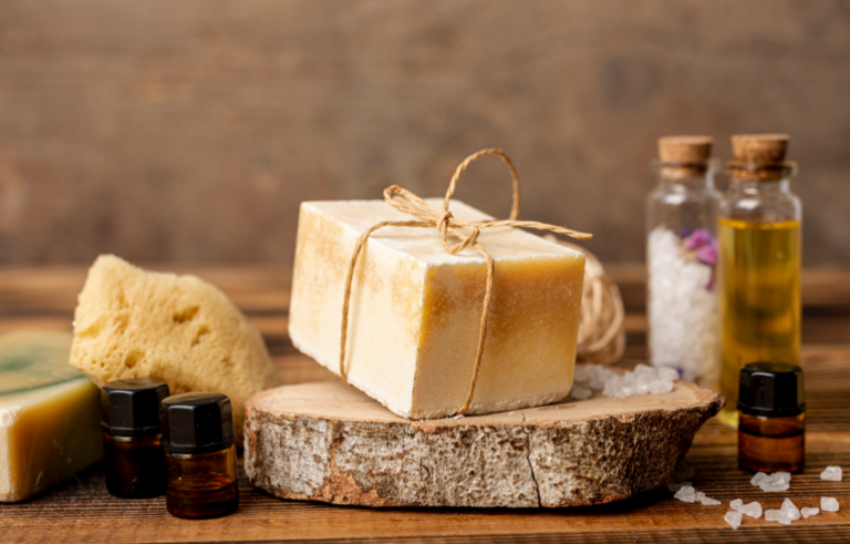 Naturseife selber machen: Warum selbstgemachte Seifen besser für Haut & Umwelt sind